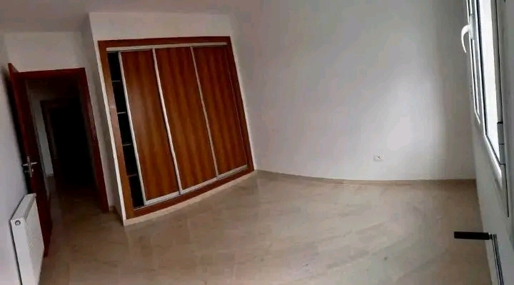 Mnihla&nbsp;Jardins d'el Menzah&nbsp;Location&nbsp;Appart. 4 pi�ces&nbsp;Un appartement s 3 jardin d'el menzah