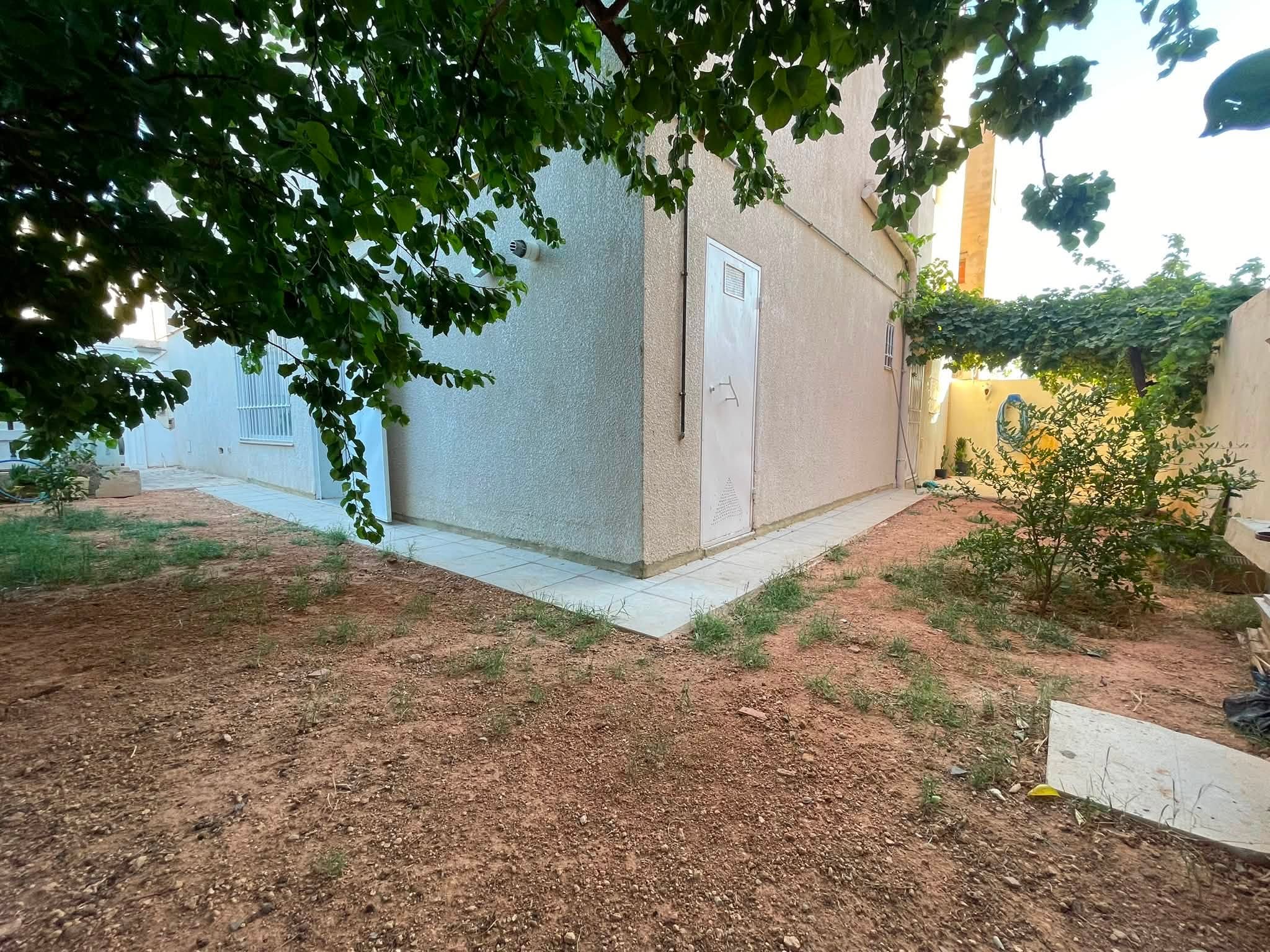 Oued Ellil&nbsp;Oued Ellil&nbsp;Vente&nbsp;Maisons&nbsp;Villa r2 neuf avec jardin a manouba oued elil