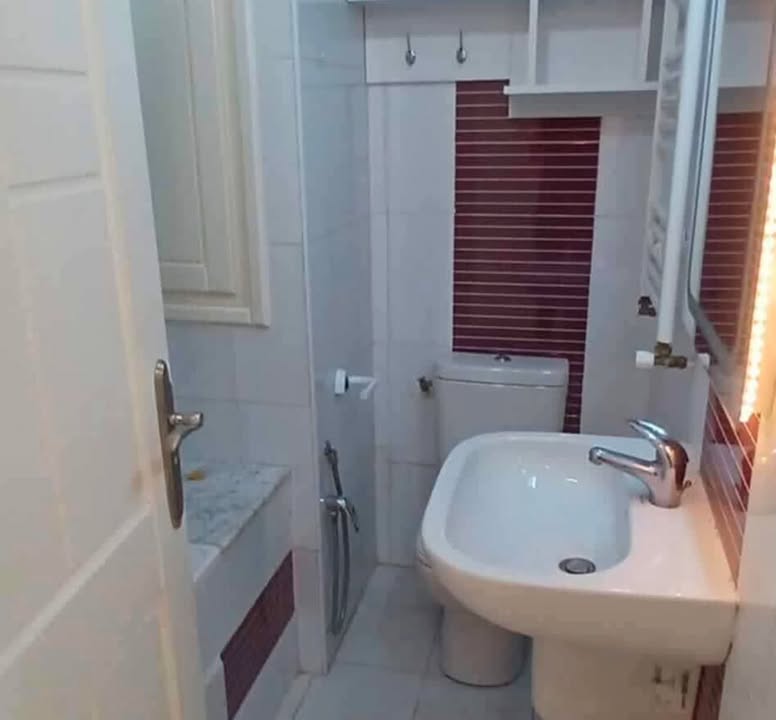 La Marsa&nbsp;El Aouina&nbsp;Location&nbsp;Appart. 3 pi�ces&nbsp;Appartement s2 cit� wahat