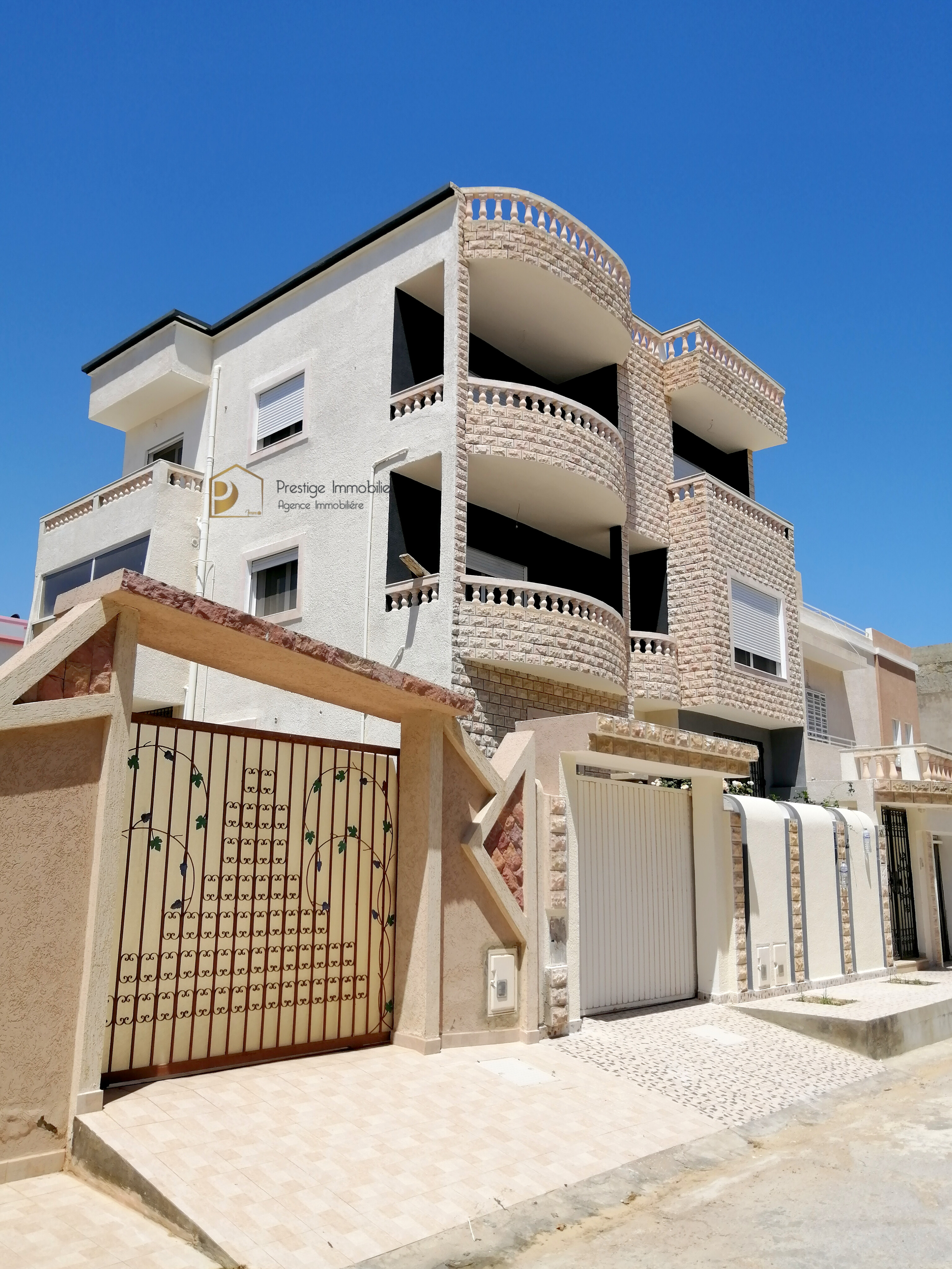Hammam Chatt&nbsp;Borj Cedria&nbsp;Vente&nbsp;Duplex&nbsp;Villa � 2 niveaux avec cave