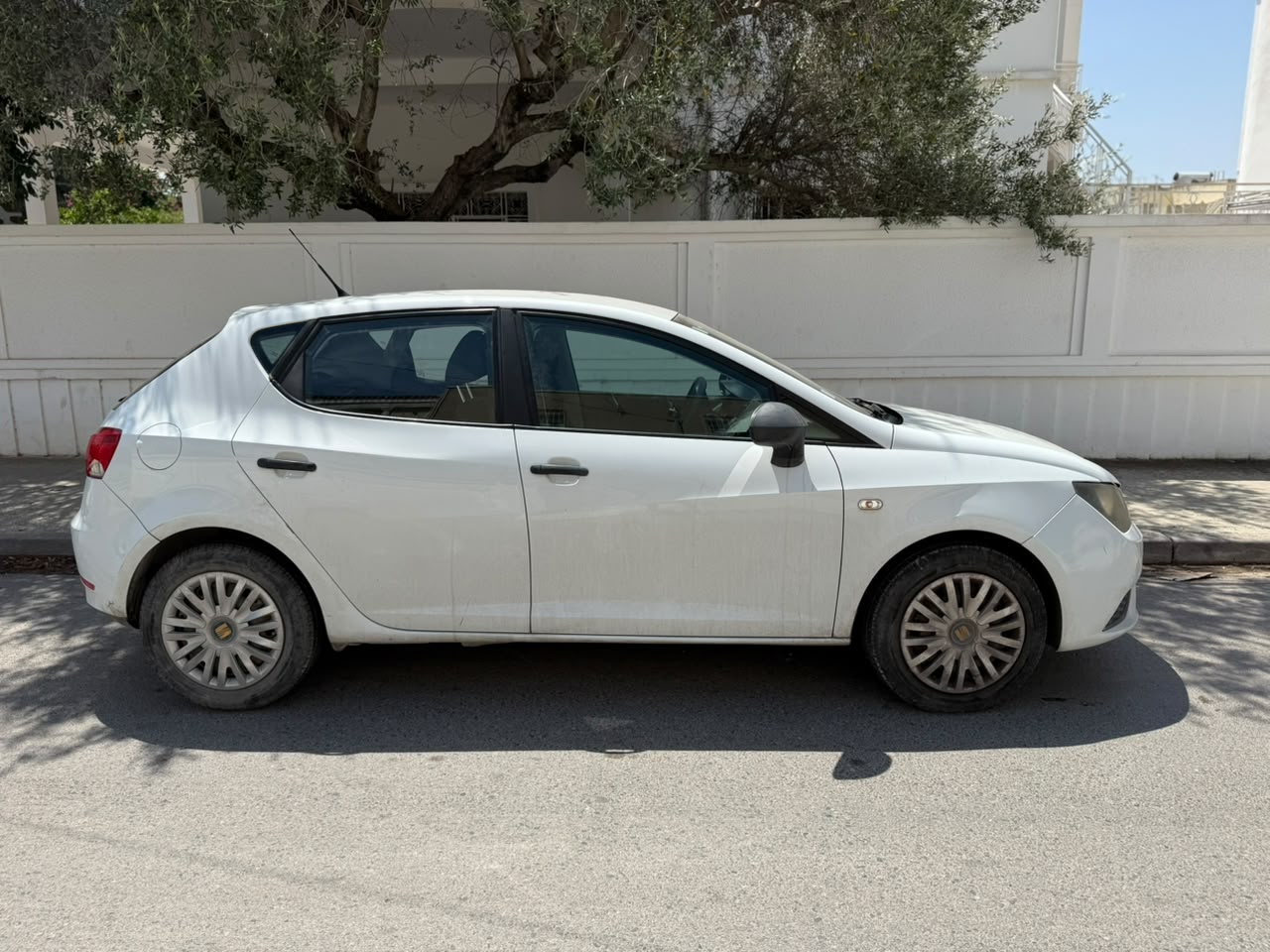 Le Bardo&nbsp;Le Bardo&nbsp;Seat&nbsp;Ibiza&nbsp;Seat ibiza en tr�s bonne �tat chez une femme