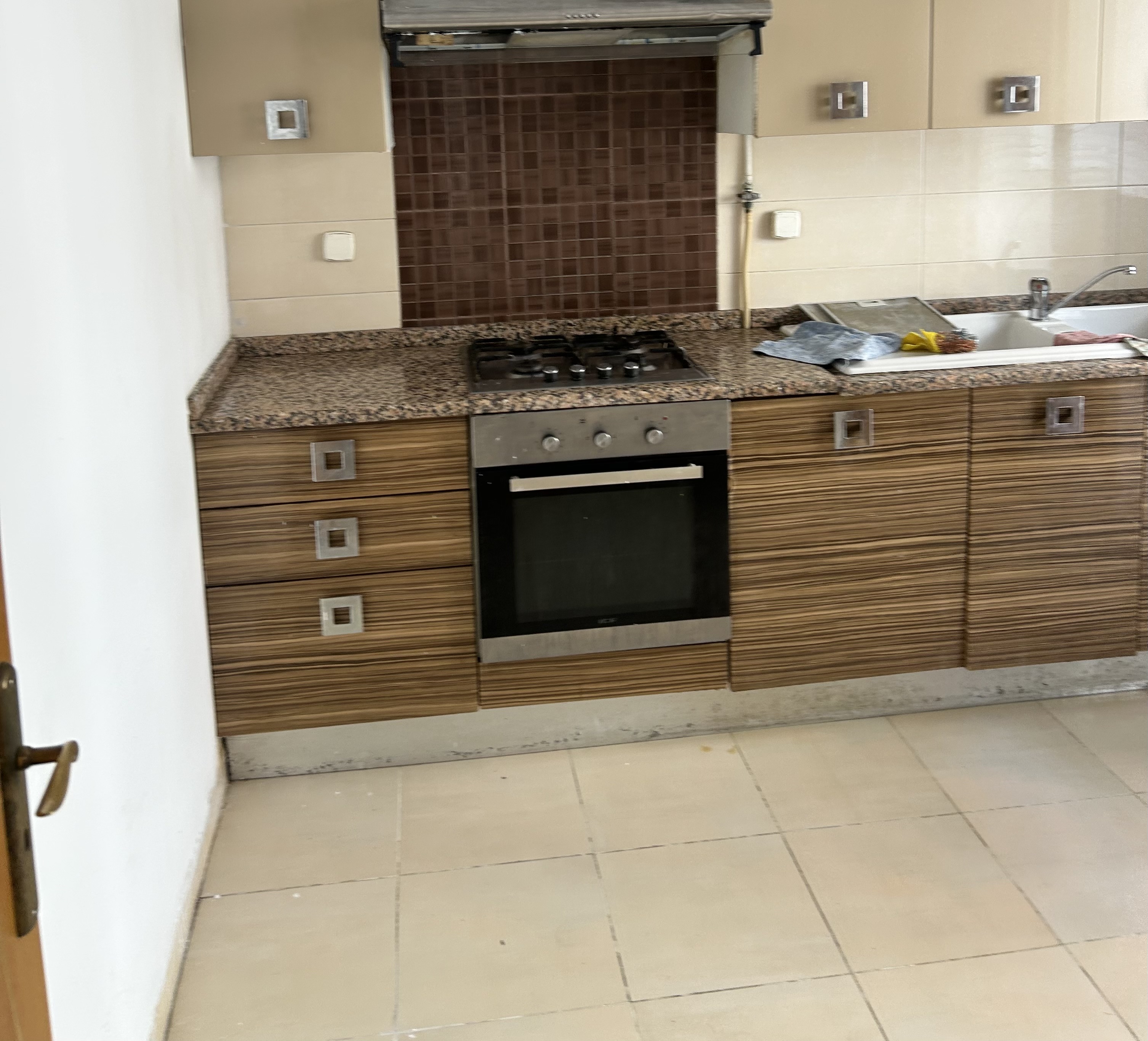 La Marsa&nbsp;El Aouina&nbsp;Location&nbsp;Appart. 2 pi�ces&nbsp;Apparemment aouina