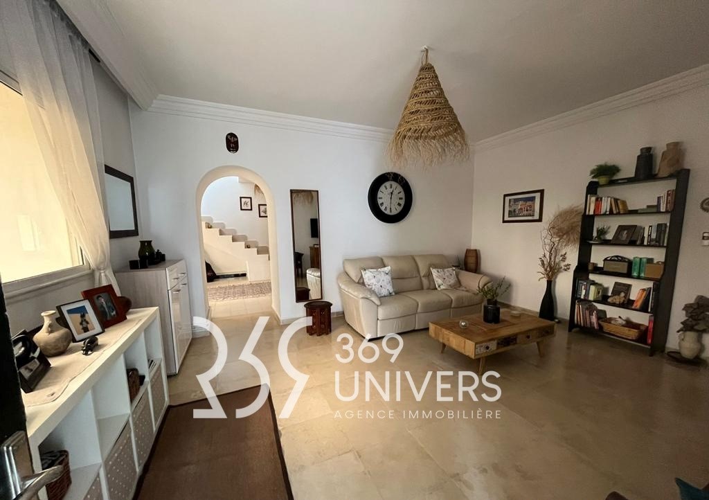 La Marsa&nbsp;Gammart&nbsp;Location&nbsp;Duplex&nbsp;Duplex vide avec jardin � gammarth ref rd008