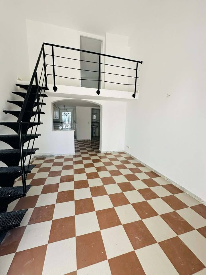 El Menzah&nbsp;El Manar 1&nbsp;Location&nbsp;Appart. 1 pi�ce&nbsp;Joli duplex s1