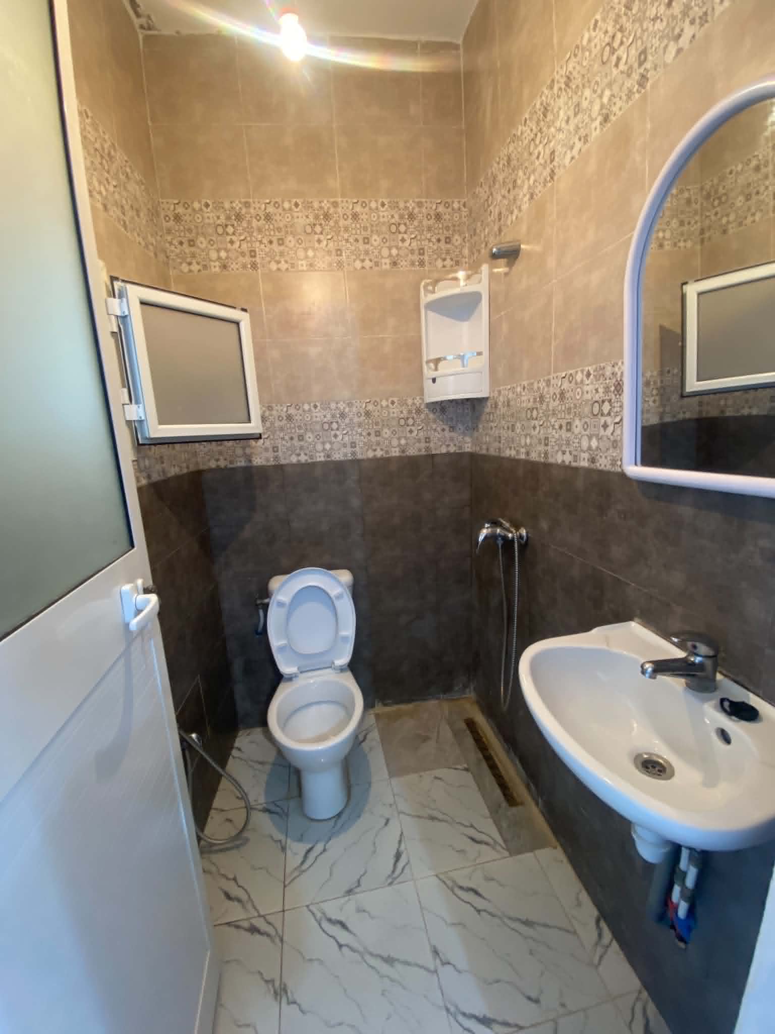 La Marsa&nbsp;Cite Bhar Lazreg&nbsp;Location&nbsp;Appart. 1 pi�ce&nbsp;Studio s plus 1 meuble avec terasse