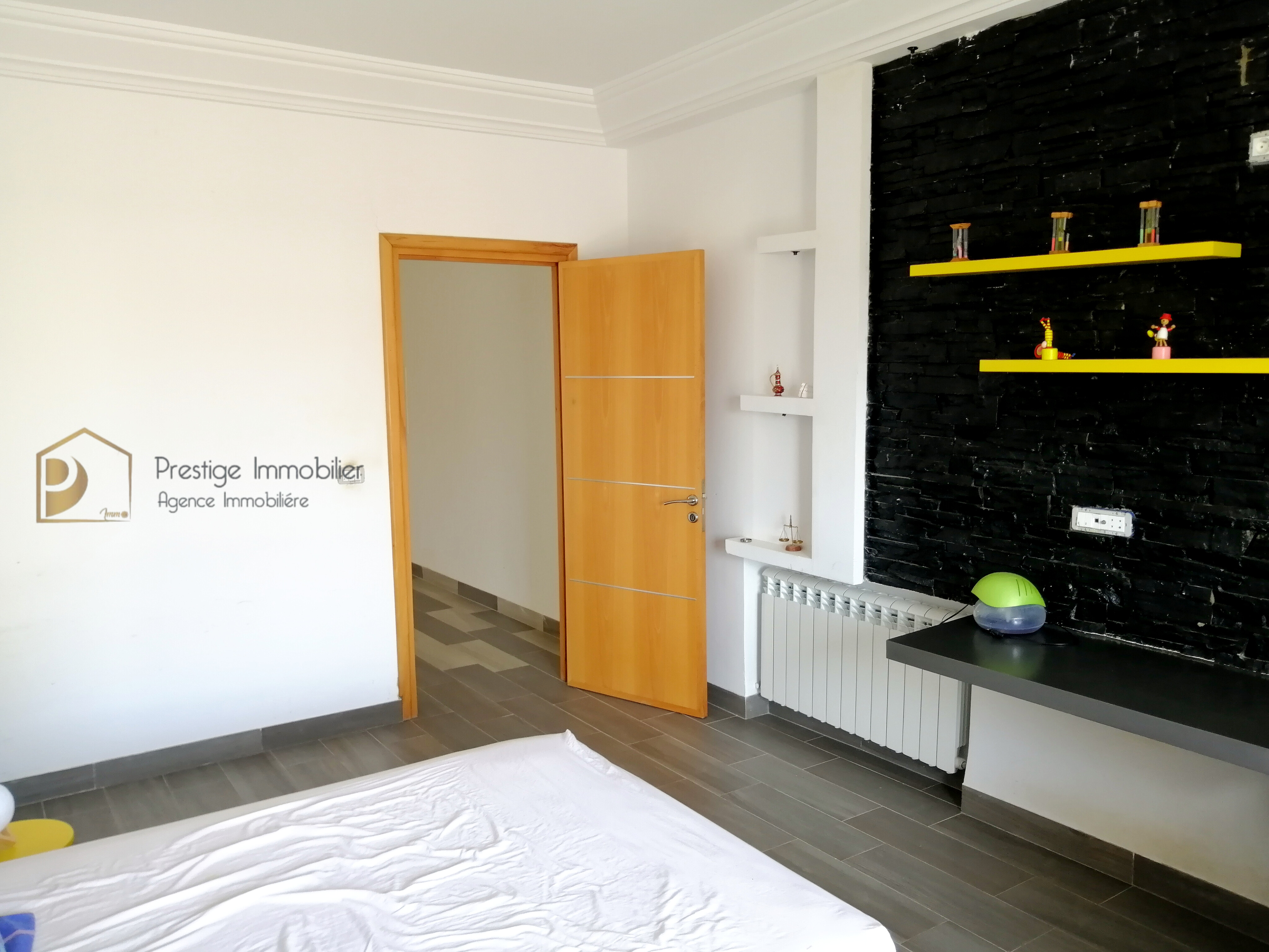 Soliman&nbsp;Soliman&nbsp;Vente&nbsp;Duplex&nbsp;Quadruplex � 2 niveaux avec cave