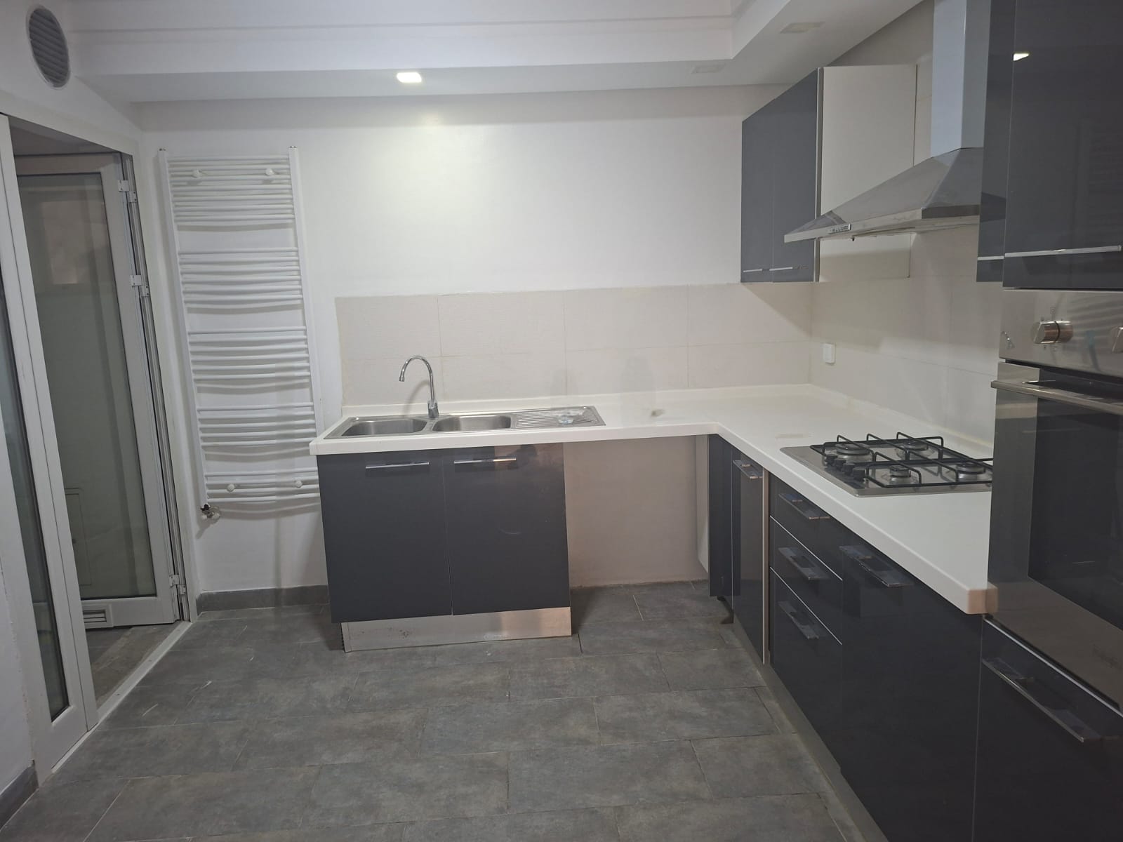 Ariana Ville&nbsp;Cite Ennasr 2&nbsp;Location&nbsp;Appart. 3 pi�ces&nbsp;Appart s2 � ennaser 2