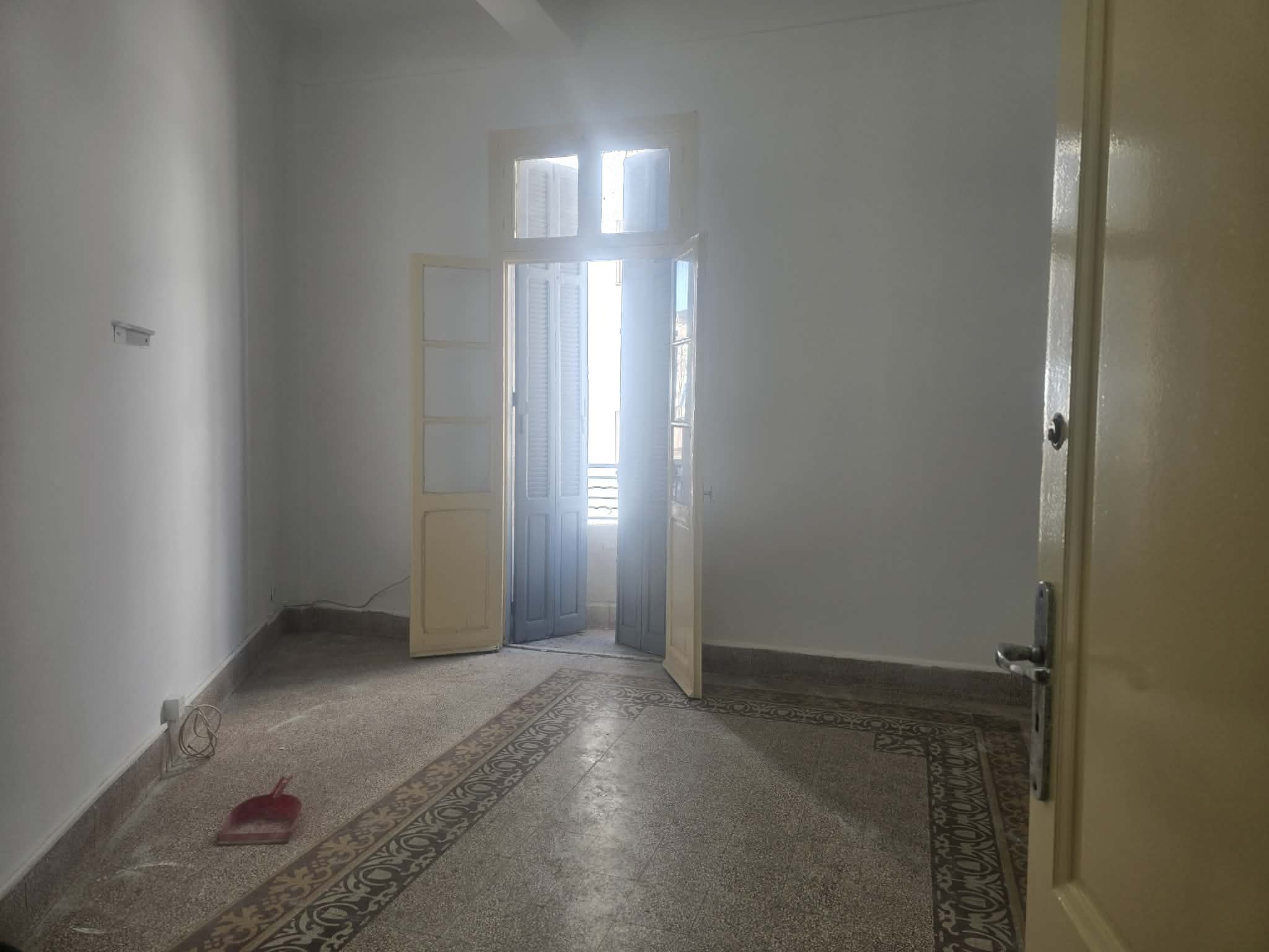 Bab Bhar&nbsp;Bab Bhar&nbsp;Location&nbsp;Appart. 3 pi�ces&nbsp;Appartement au centre ville tunis