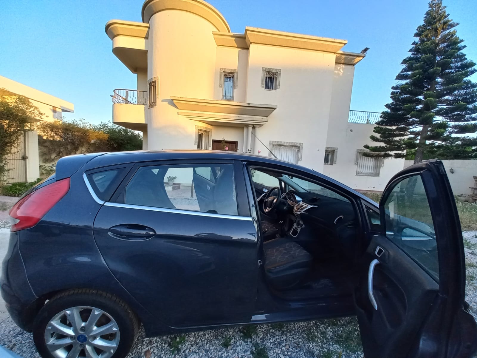 Ariana Ville&nbsp;El Menzah 6&nbsp;Ford&nbsp;Fiesta&nbsp;Ford fiesta 2011