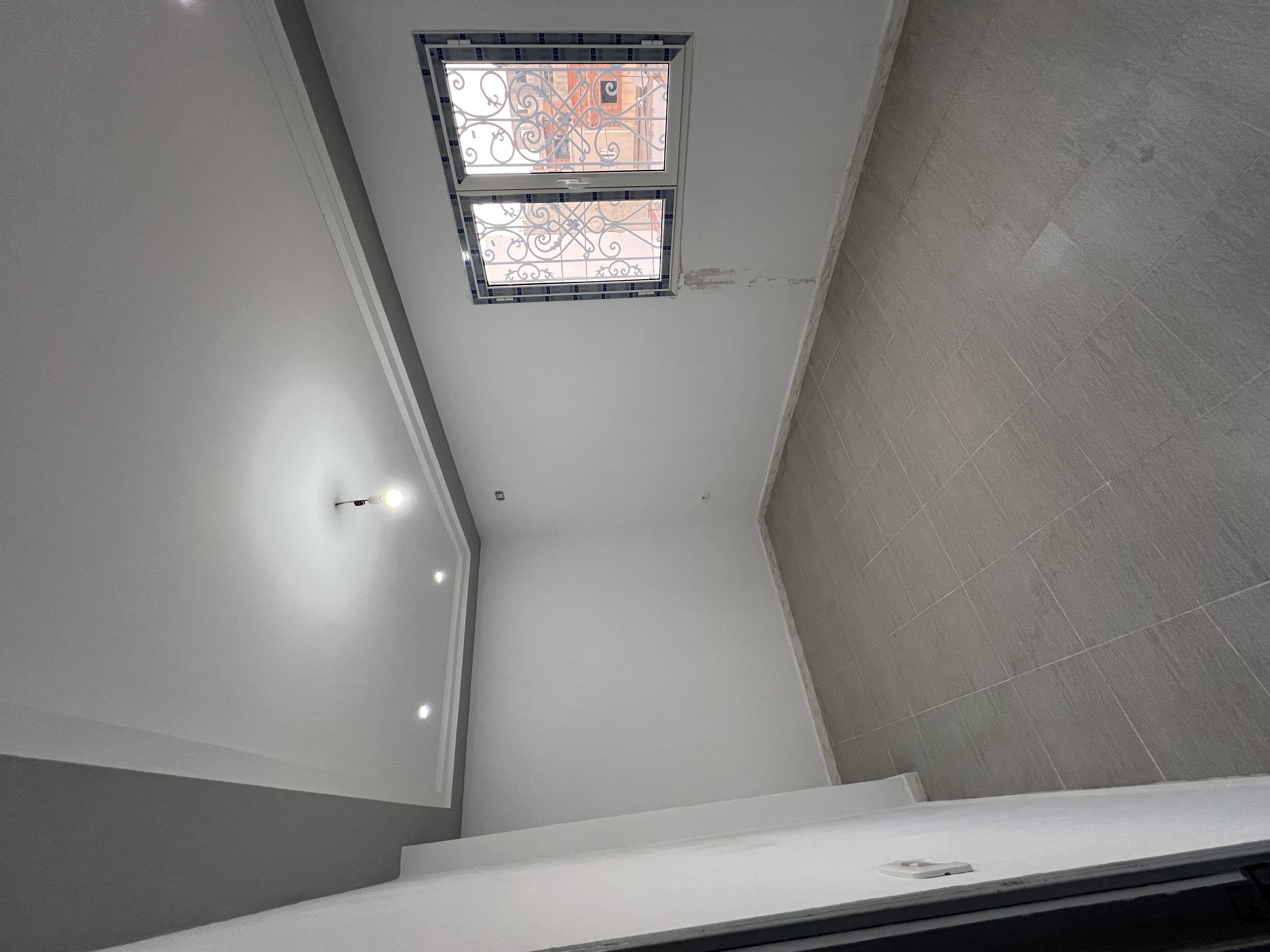 El Mourouj&nbsp;El Mourouj&nbsp;Location&nbsp;Appart. 3 pi�ces&nbsp;Appartement commercial mourouj 5