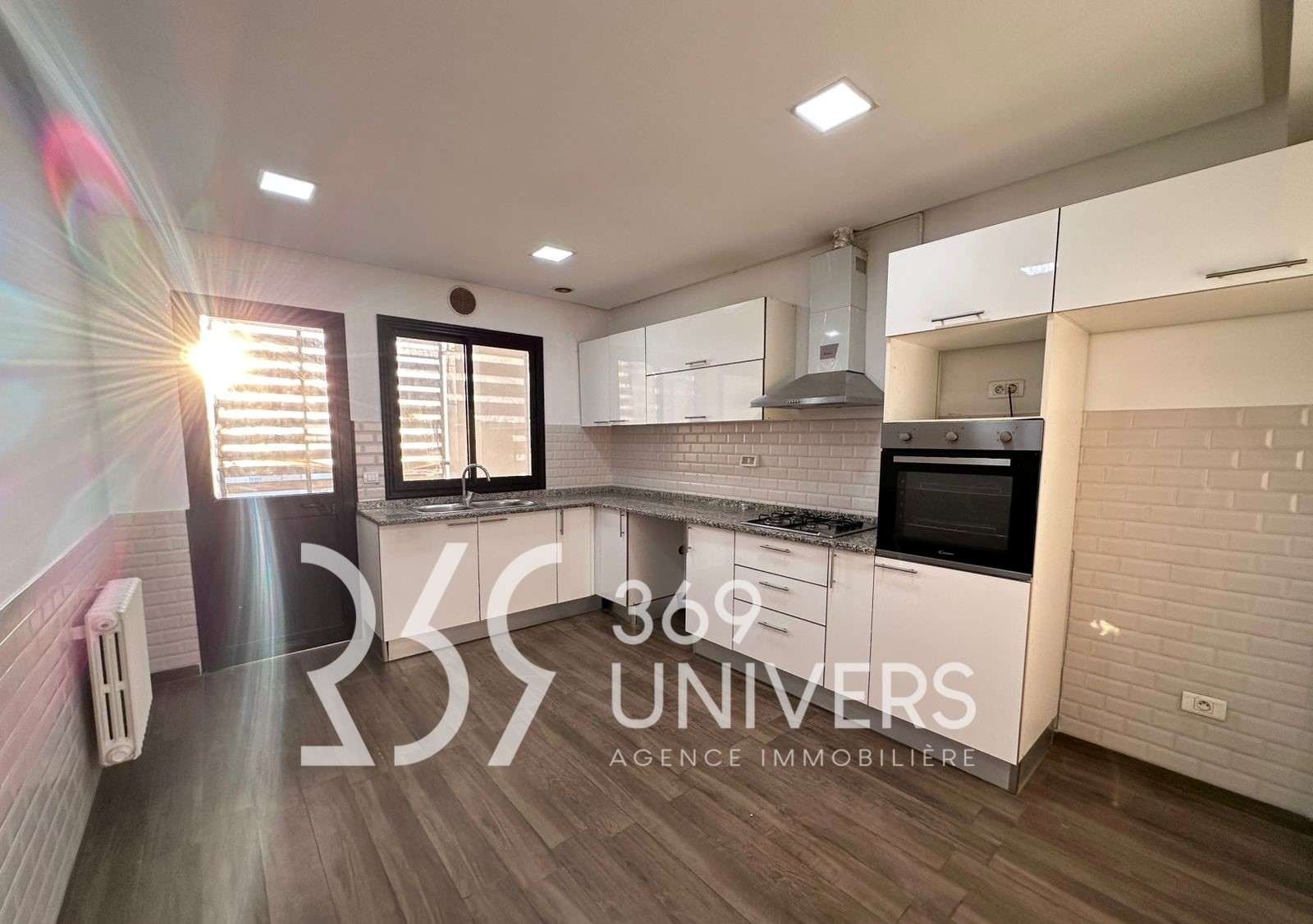La Marsa&nbsp;Cite El Hana&nbsp;Location&nbsp;Appart. 2 pi�ces&nbsp;Appart avec balcon � la marsa ref ra003