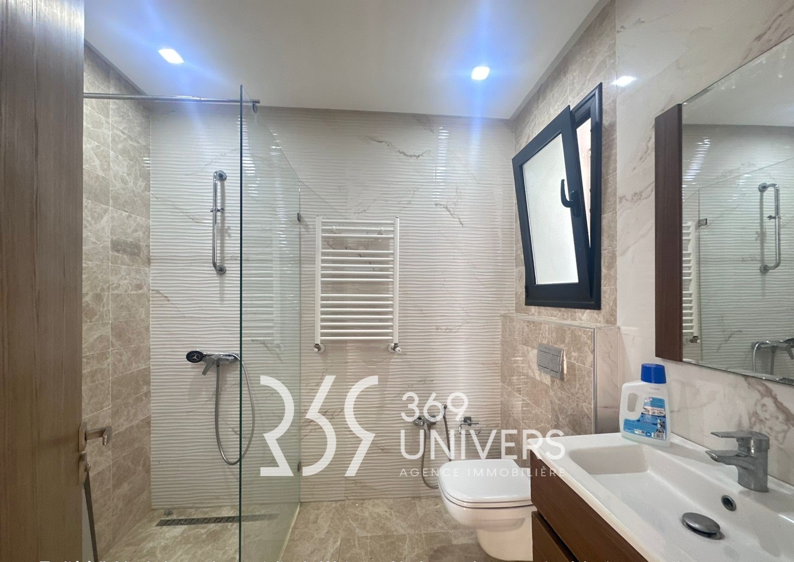 Ain Zaghouan&nbsp;Jardins de Carthage&nbsp;Location&nbsp;Appart. 2 pi�ces&nbsp;Appartement avec terrasse au jdc ref ra154