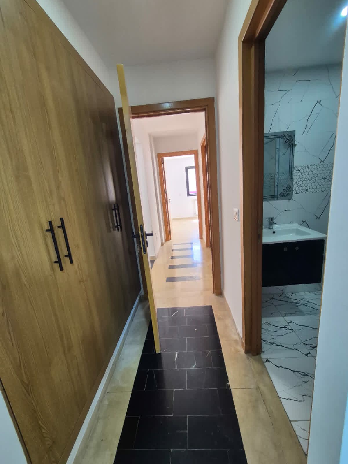 La Marsa&nbsp;El Aouina&nbsp;Vente&nbsp;Appart. 3 pi�ces&nbsp;Apprt s plus 2 � l'aouina