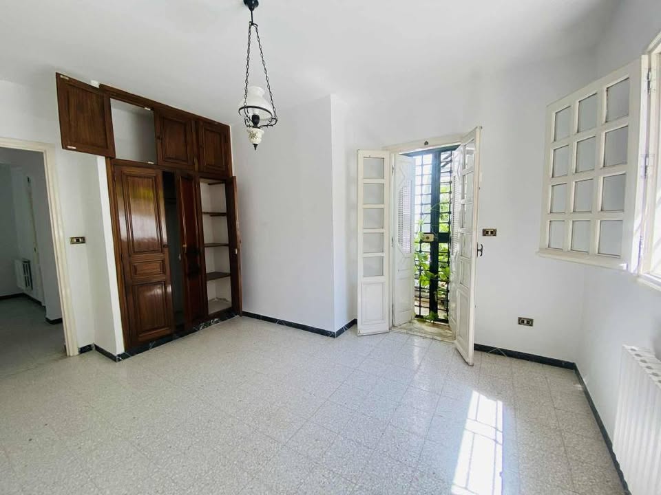 El Menzah&nbsp;El Menzah 9&nbsp;Location&nbsp;Maisons&nbsp;Villa s6 avec jardin � menzah 9