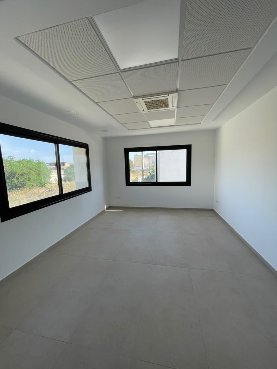 Cite El Khadra&nbsp;Cite Jardins&nbsp;Bureaux & Commerces&nbsp;Bureau&nbsp;Immeuble r plus 2 � alain savary
