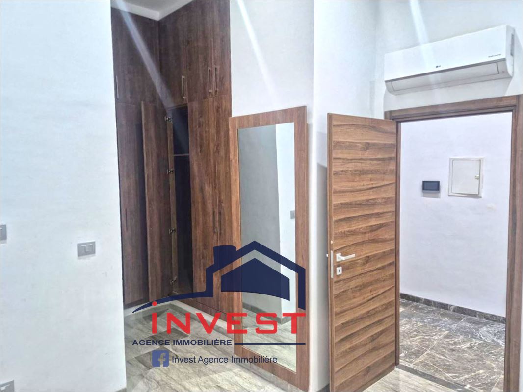 La Marsa&nbsp;Cite El Moustakbel (La Marsa)&nbsp;Location&nbsp;Appart. 1 pi�ce&nbsp;Appartement s1  � proximit� du grand carrefour