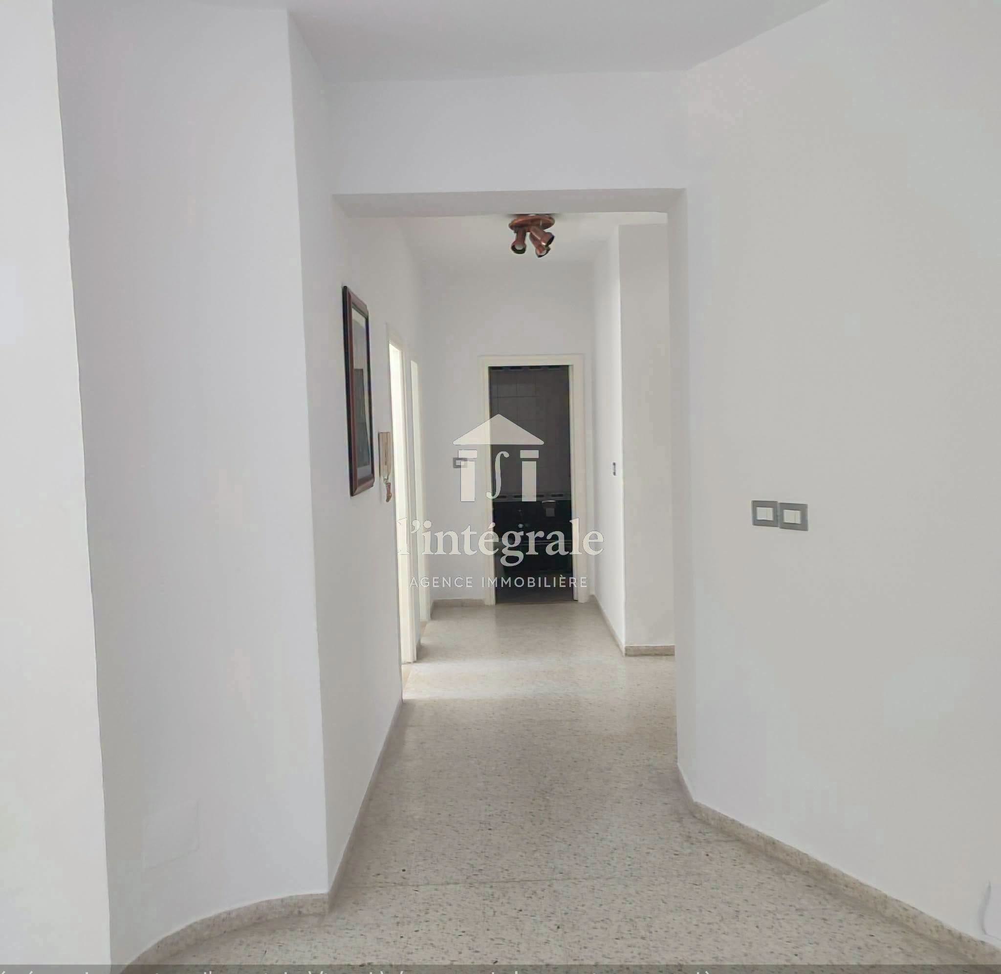Ariana Ville&nbsp;Cite Ennasr 2&nbsp;Location&nbsp;Appart. 3 pi�ces&nbsp;Bel appartement s2 au rez de chauss�e