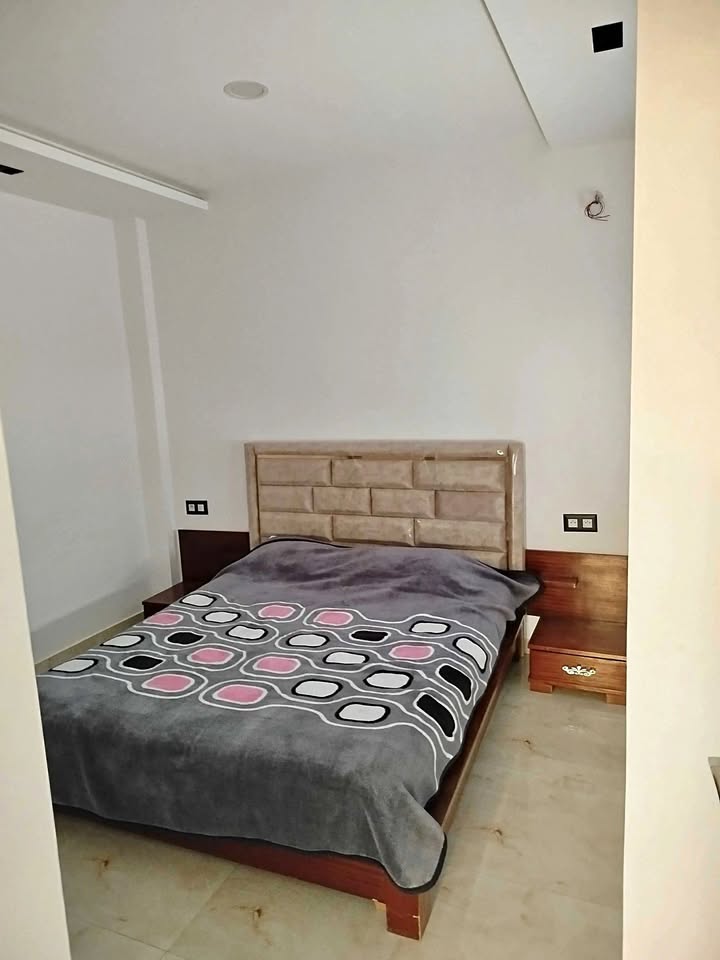 Raoued&nbsp;Cite Ennkhilet&nbsp;Location&nbsp;Appart. 2 pi�ces&nbsp;Salon et chambre