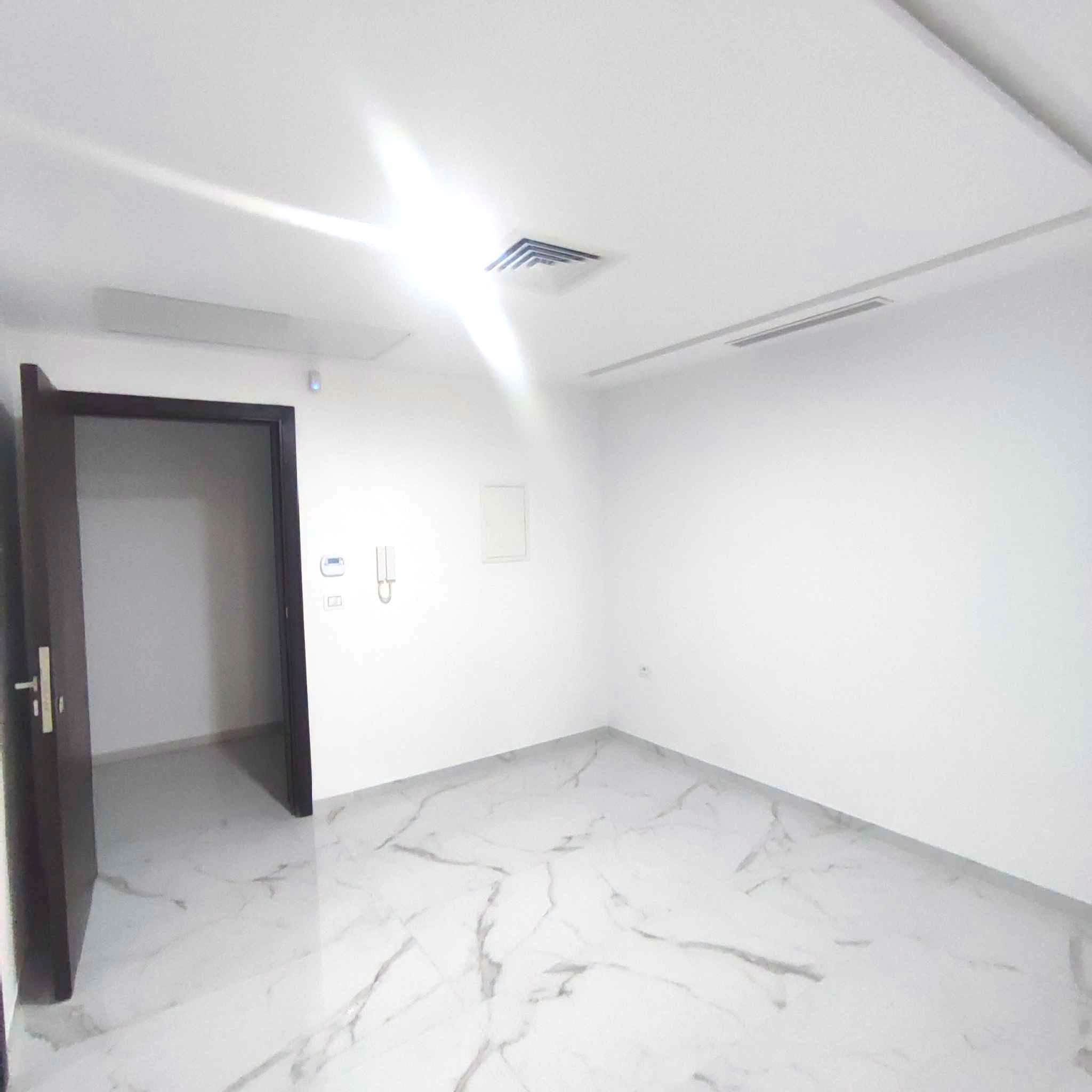 Ariana Ville&nbsp;Cite Ennasr 2&nbsp;Bureaux & Commerces&nbsp;Bureau&nbsp;Bureau h1 haut standing