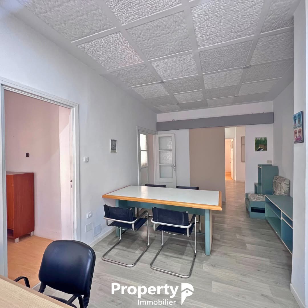 Bab Bhar&nbsp;Bab Bhar&nbsp;Bureaux & Commerces&nbsp;Bureau&nbsp;Bureau accueil et 3 pi�ces