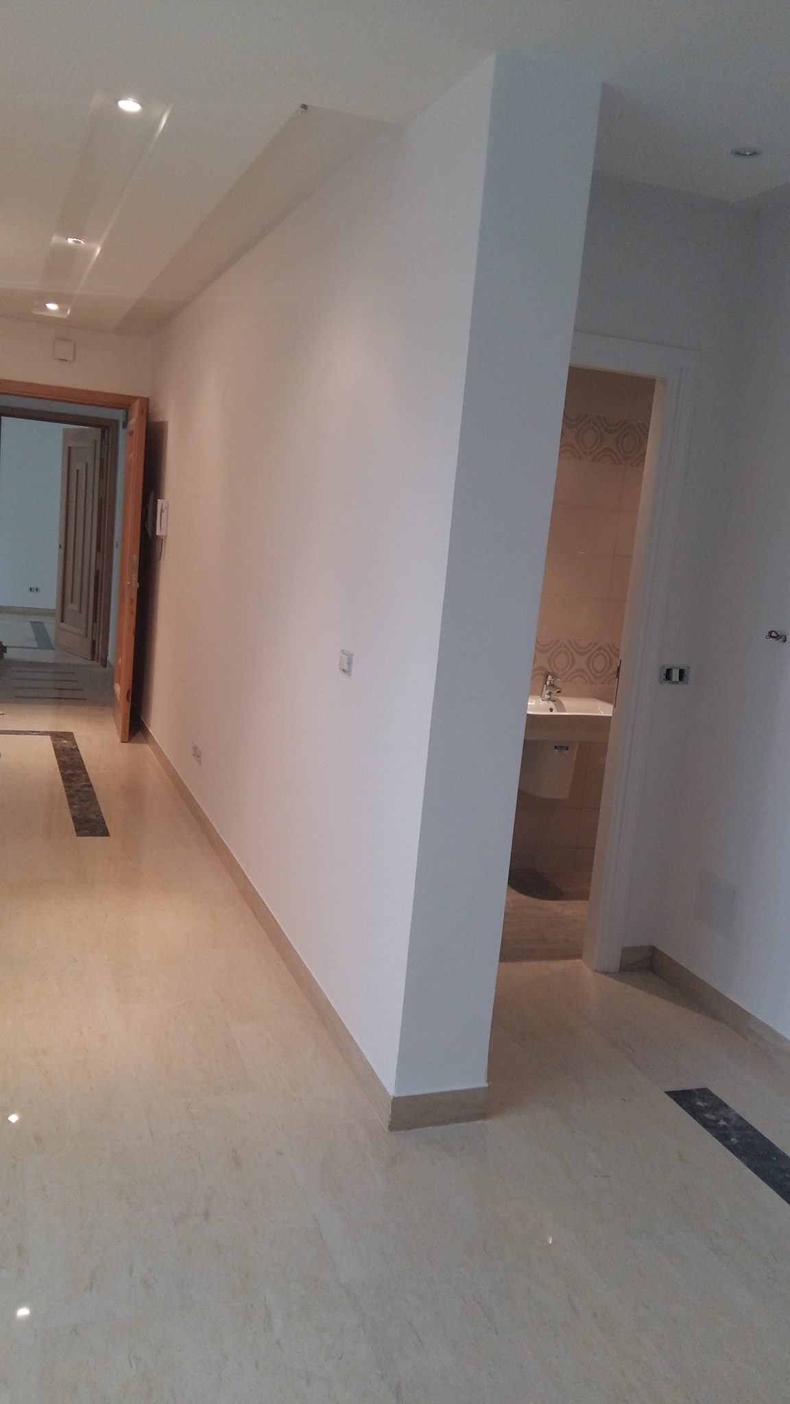 Mnihla&nbsp;Jardins d'el Menzah&nbsp;Location&nbsp;Appart. 3 pi�ces&nbsp;Appartement � usage exclusivement bureautique