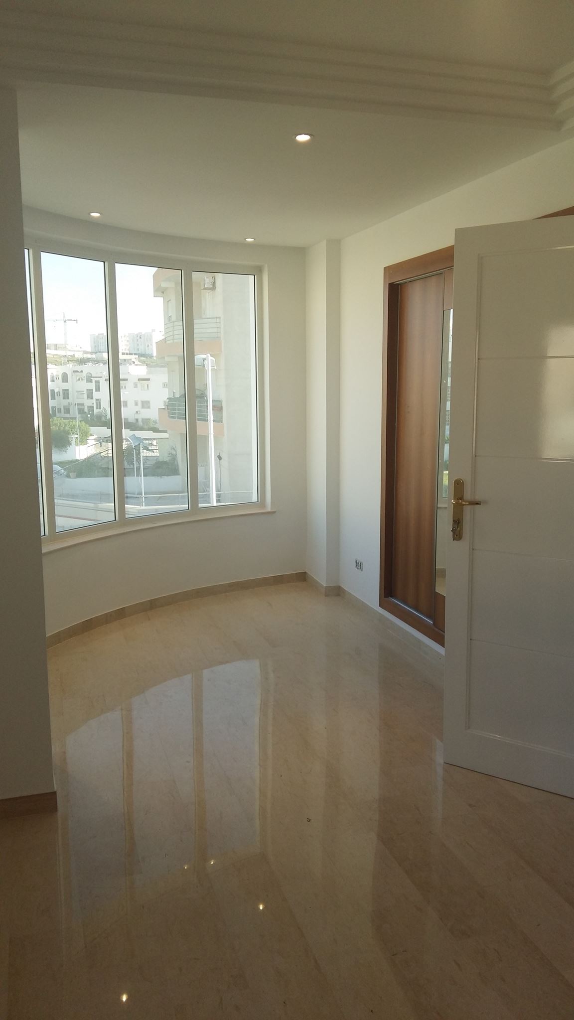 Mnihla&nbsp;Jardins d'el Menzah&nbsp;Location&nbsp;Appart. 3 pi�ces&nbsp;Appartement � usage exclusivement bureautique