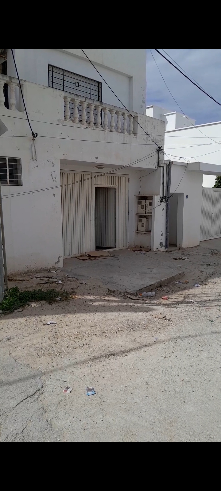 La Soukra&nbsp;La Soukra&nbsp;Bureaux & Commerces&nbsp;Atelier,Garage&nbsp;D�p�t de 200 m2