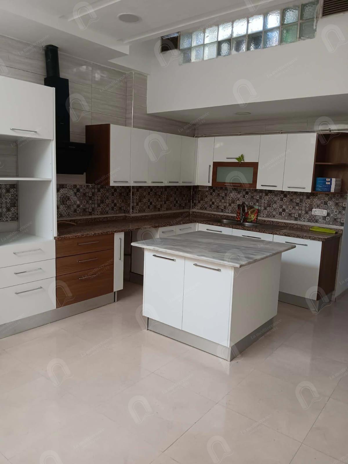 Le Bardo&nbsp;Le Bardo&nbsp;Vente&nbsp;Appart. 3 pi�ces&nbsp;�tage de villa s2 au bardo