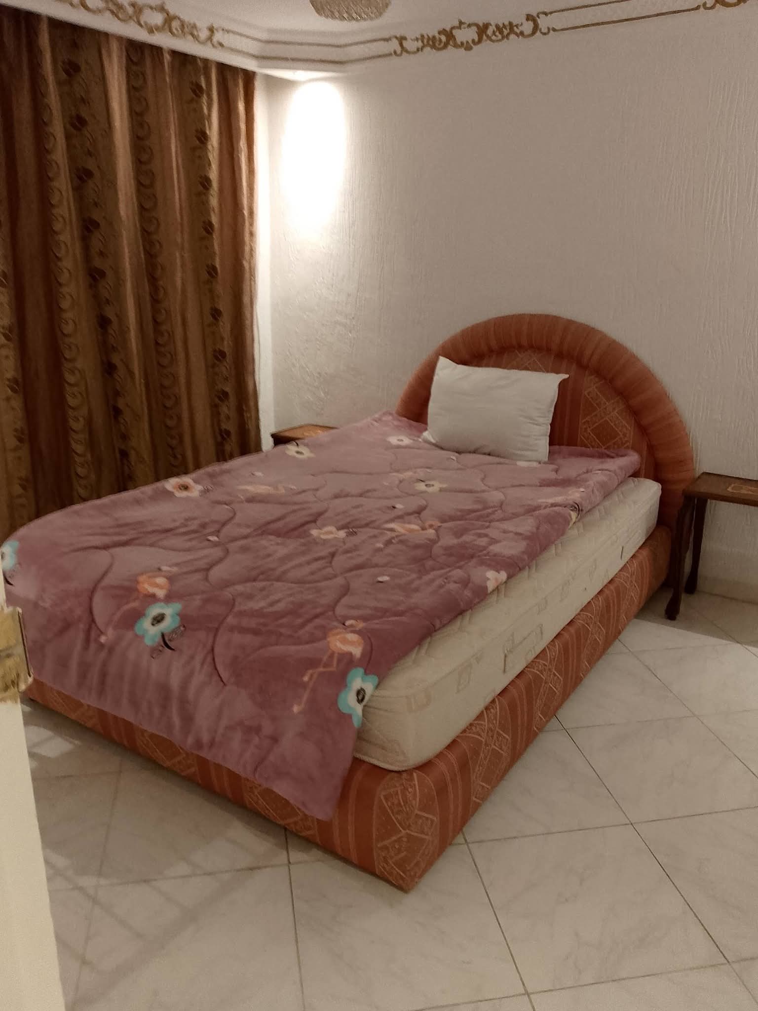 El Menzah&nbsp;Mutuelle Ville&nbsp;Location&nbsp;Appart. 2 pi�ces&nbsp;Super rdc de villa meubl�e