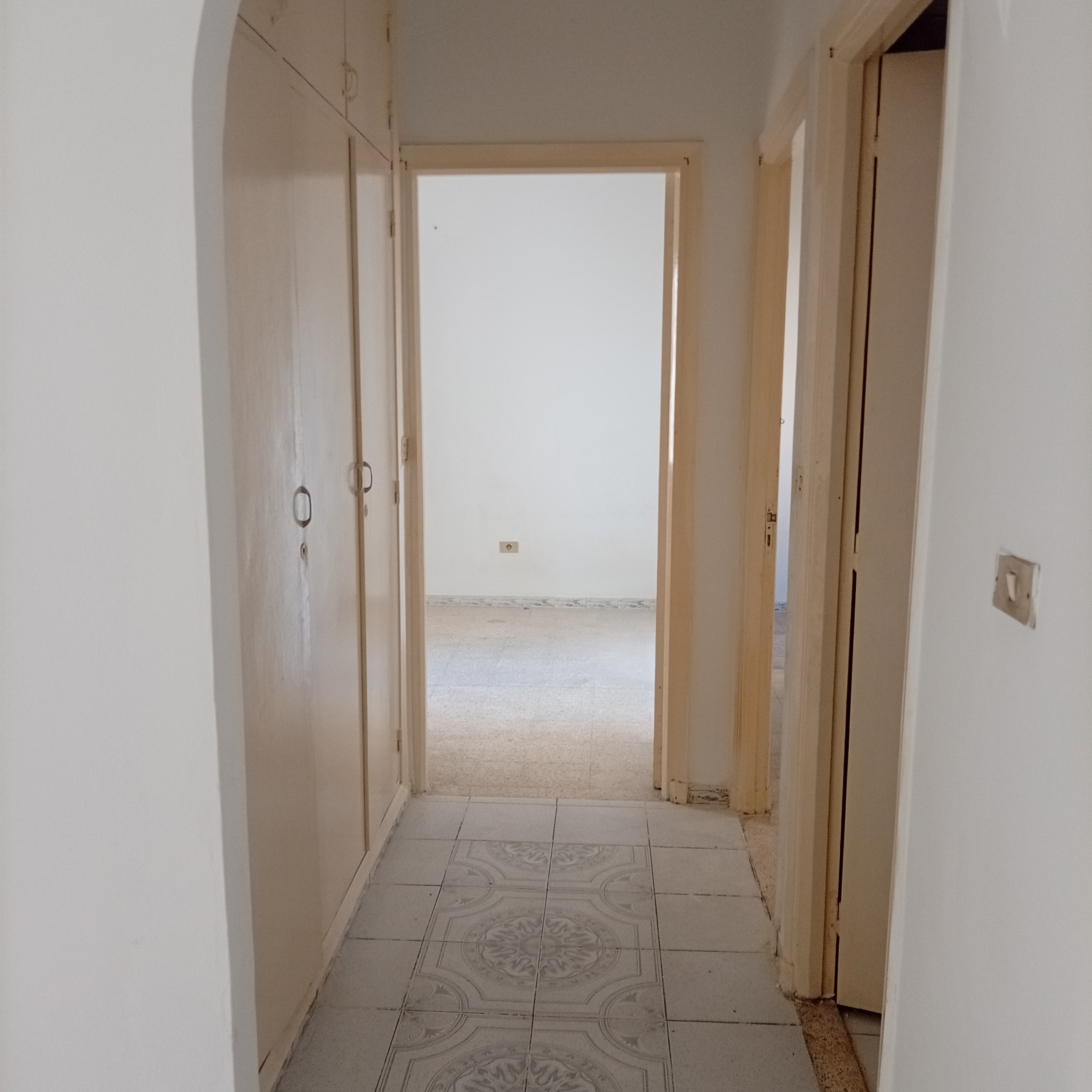 El Mourouj&nbsp;El Mourouj&nbsp;Location&nbsp;Appart. 2 pi�ces&nbsp;Appartement au mourouj 1 pr�s tout commaudit�