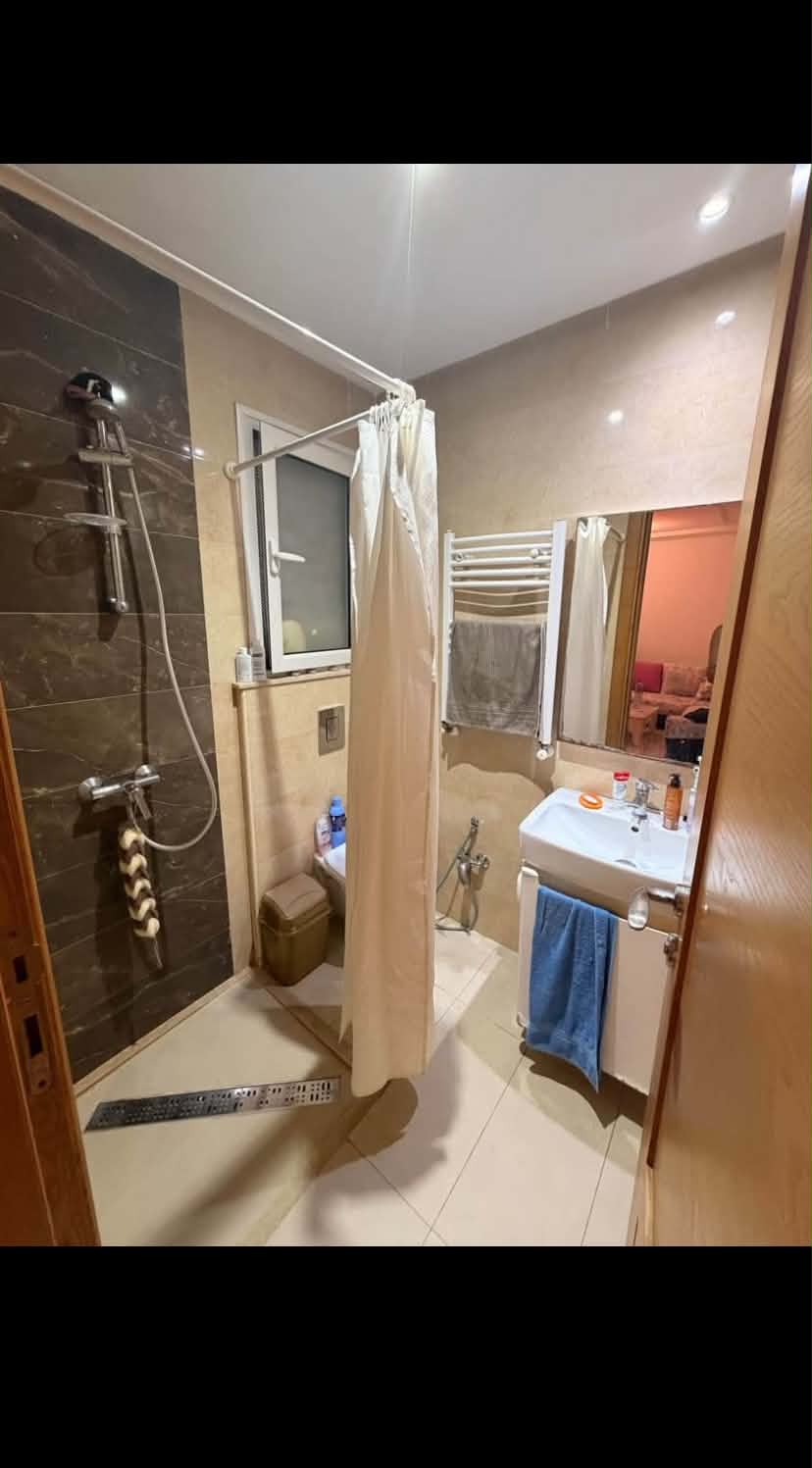 La Marsa&nbsp;Cite Bhar Lazreg&nbsp;Location&nbsp;Appart. 1 pi�ce&nbsp;S plus 1 propre avec ppss