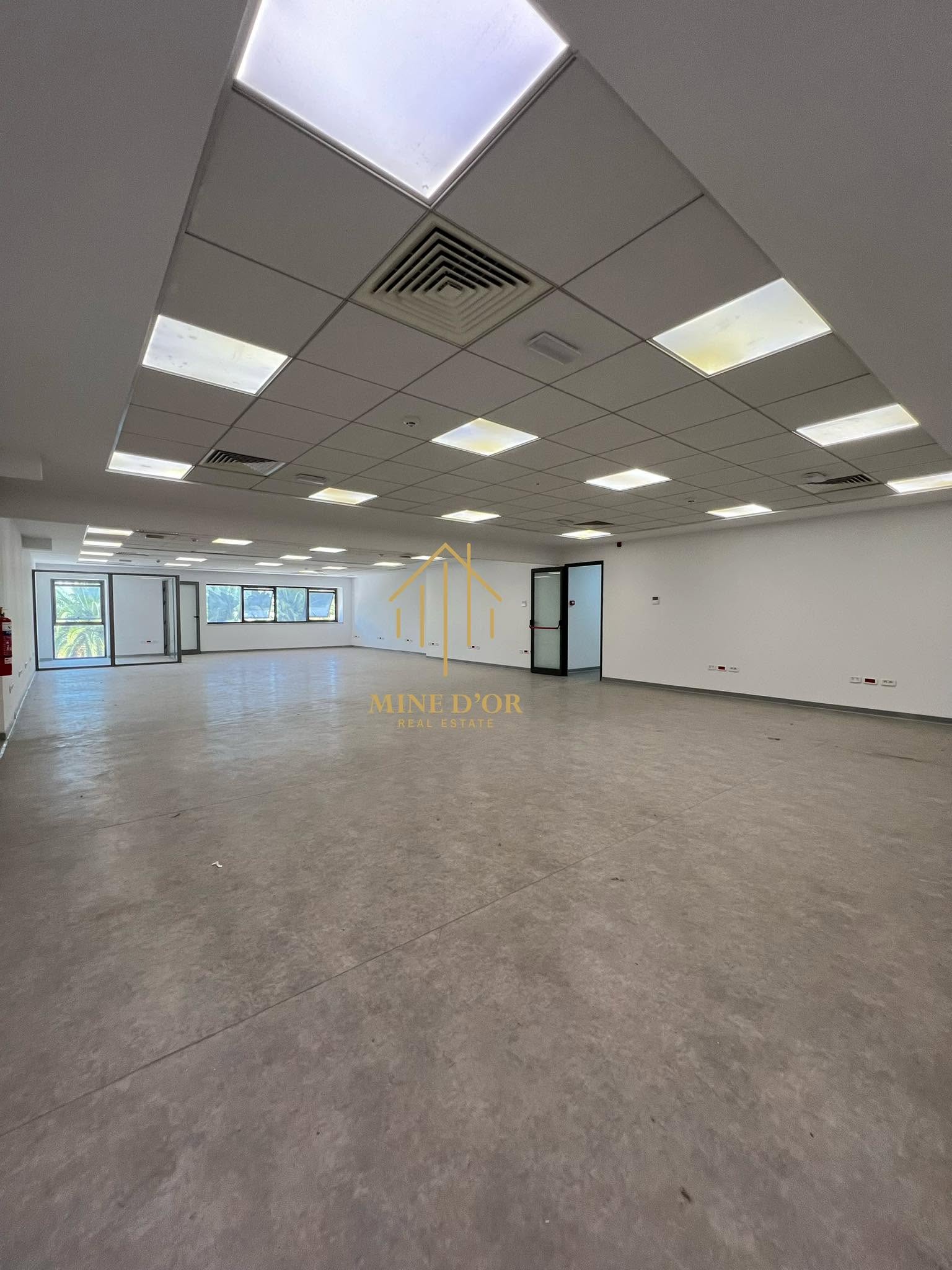 La Soukra&nbsp;Charguia 2&nbsp;Bureaux & Commerces&nbsp;Bureau&nbsp;3 bureaux de haut standing � charguia 2