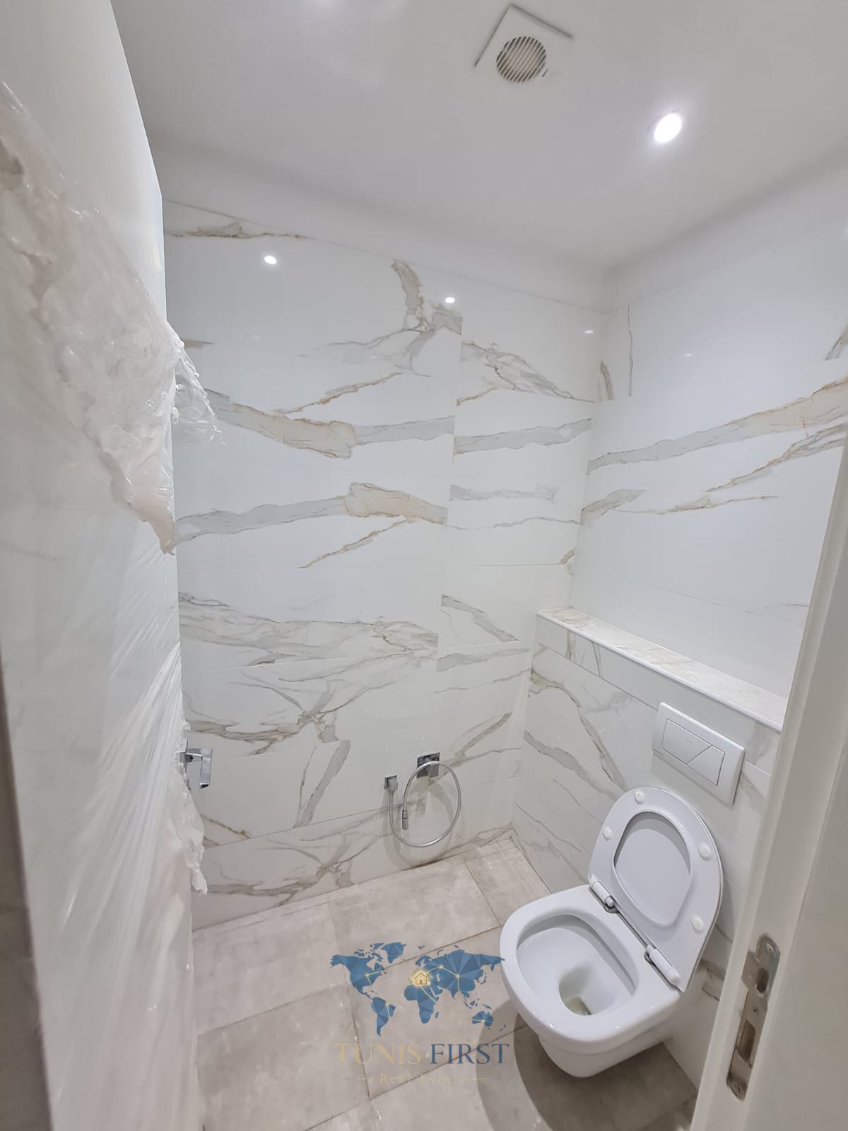 La Marsa&nbsp;Marsa Safsaf&nbsp;Bureaux & Commerces&nbsp;Atelier,Garage&nbsp;Local de 50 m2 � la marsa sidi abd laziz