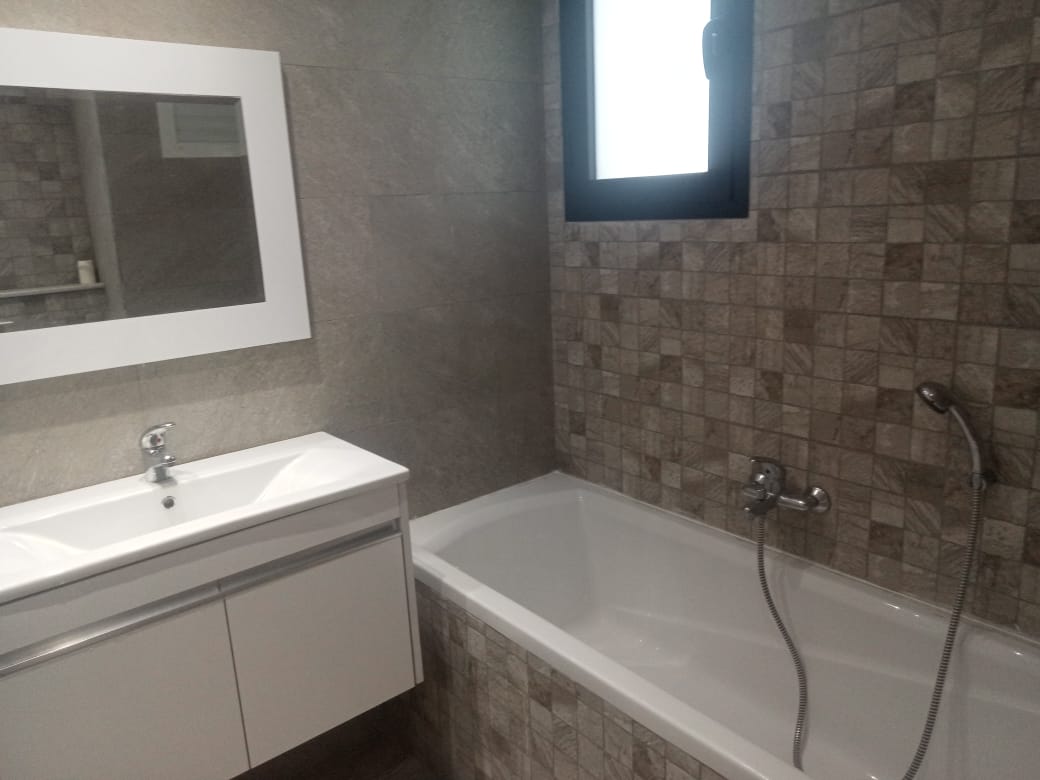 Ain Zaghouan&nbsp;Jardins de Carthage&nbsp;Location&nbsp;Appart. 3 pi�ces&nbsp;Appartment salon avec deux chambres